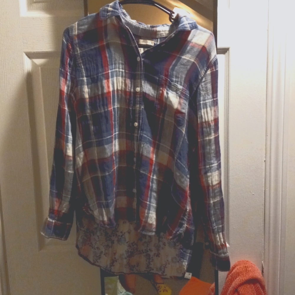 American Eagle boyfriend fit button down Small